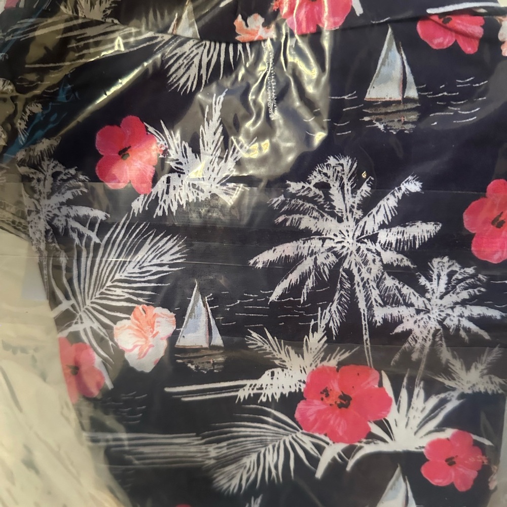 Dog Hawaiian Camp Shirt - NWT 🐾